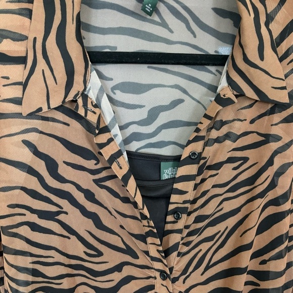 🐅 🦓 Wild Fable Sheer Tiger Print Button Down Dress - size M​​​​ - Picture 3 of 5